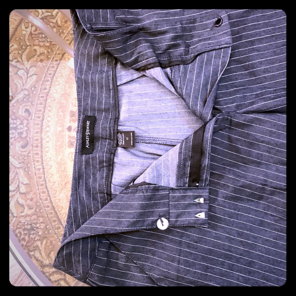 Gray and white stripe lined Capris.